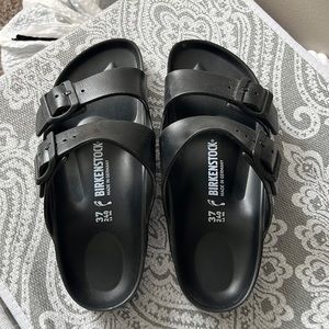 NWOT rubber birkenstock arizona